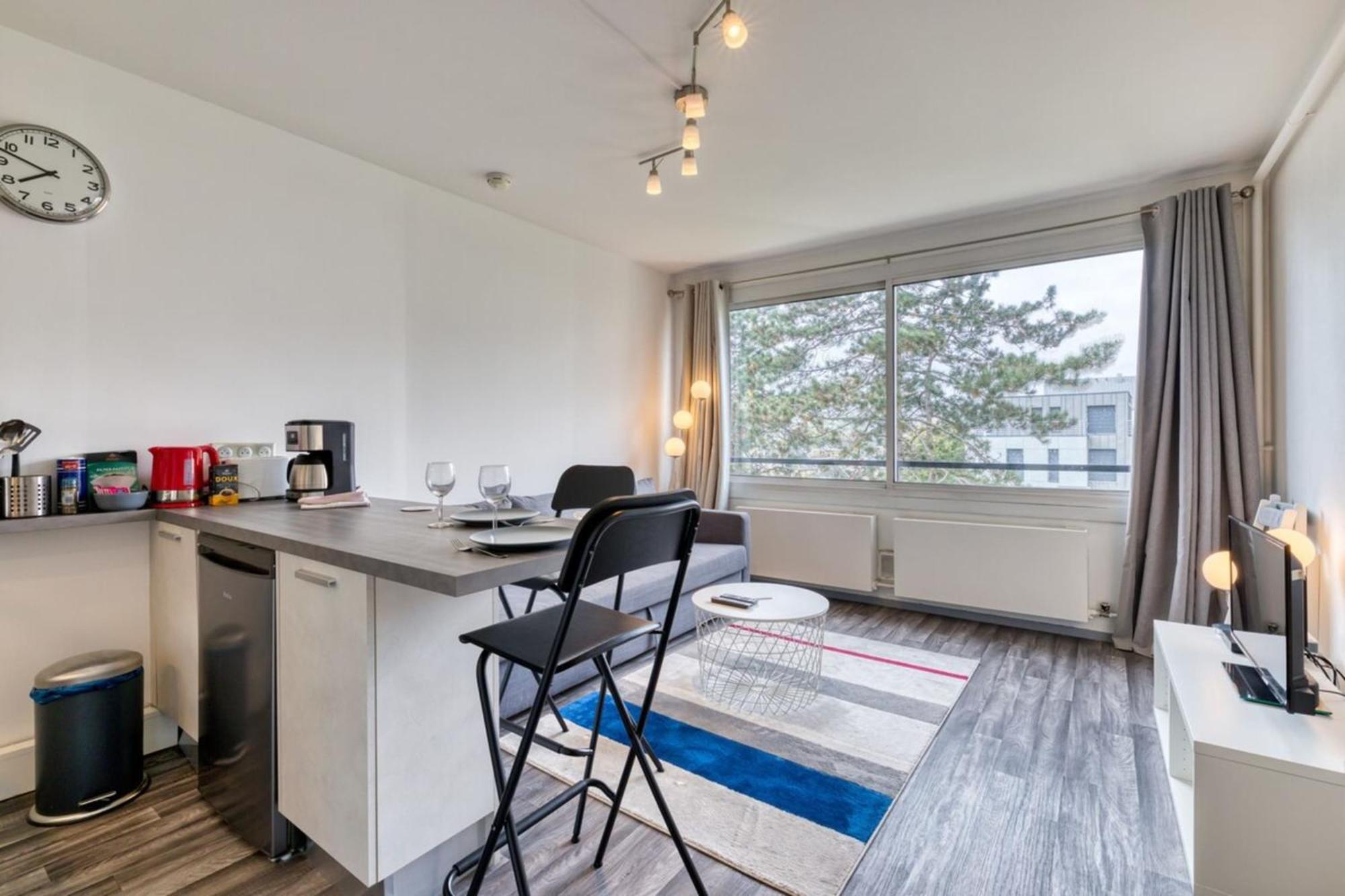 Olivia Studio Avec Place De Parking Rouen Exterior photo